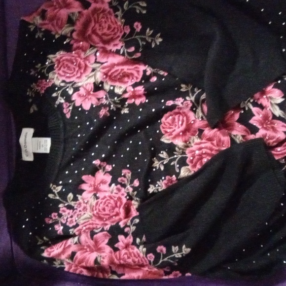 C d daniels soft floral sweater.plus size 2x. Nwot! - Picture 3 of 3